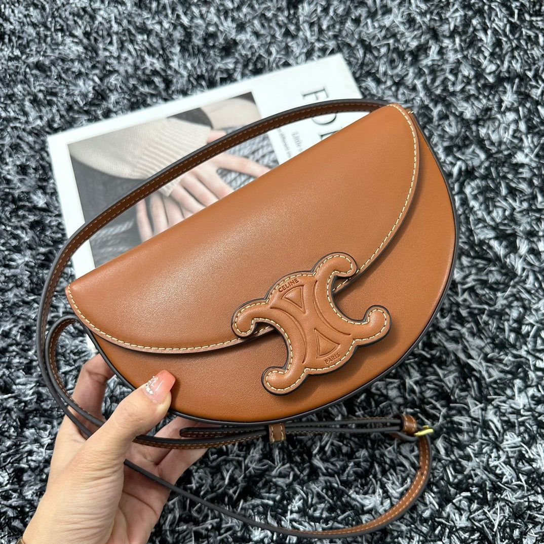 Celine BESACE TRIPHOME 23 CINNAMON BROWN CALFSKIN