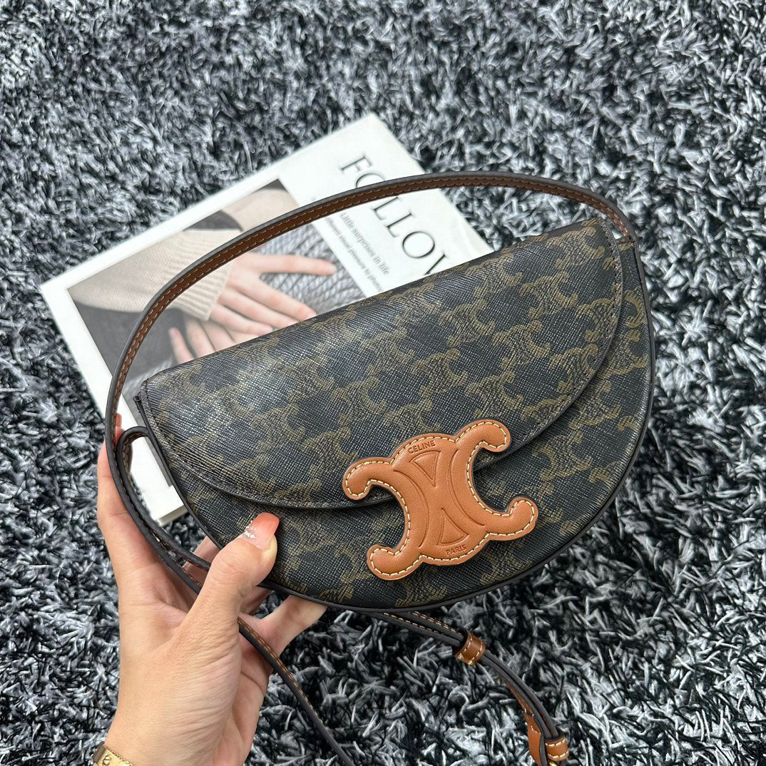 Celine BESACE TRIPHOME 23 BLACK PATTERN CALFSKIN