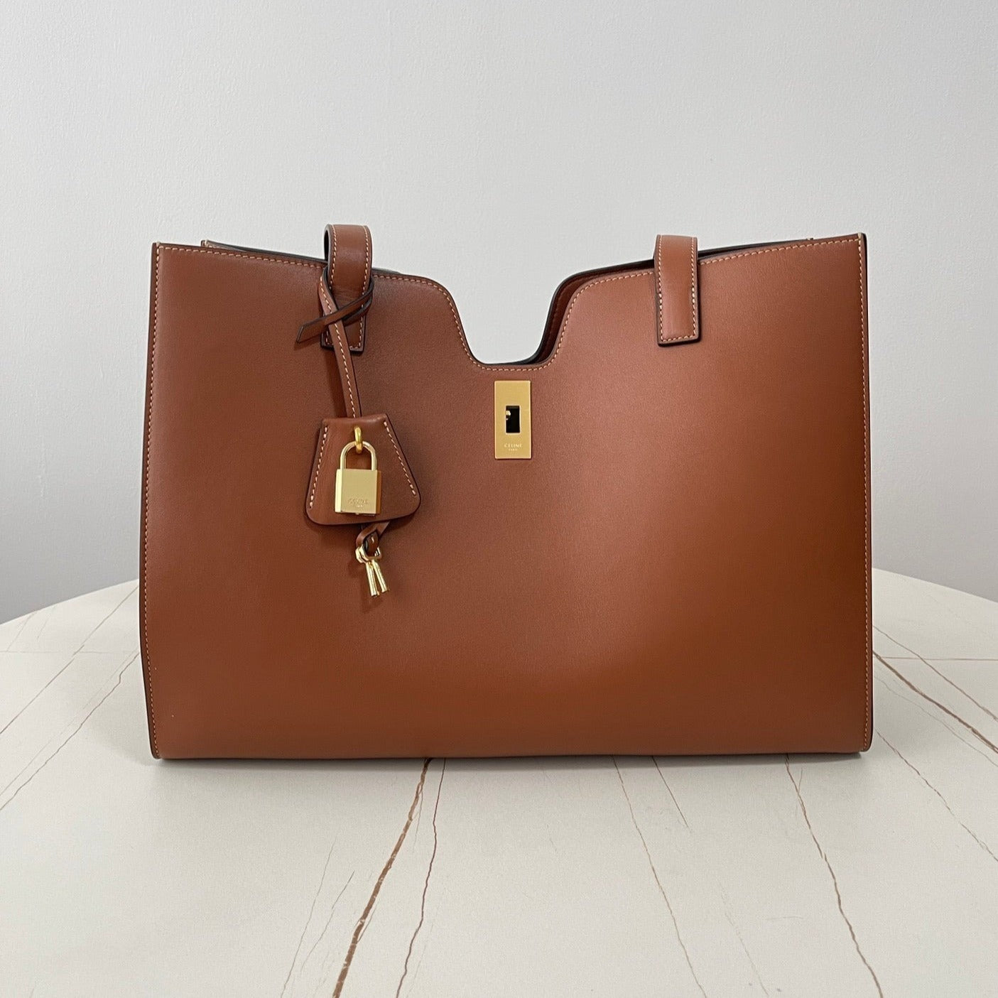 Celine CABAS TRIOMPHE 37 CINNAMON BROWN IN SMOOTH CALFSKIN