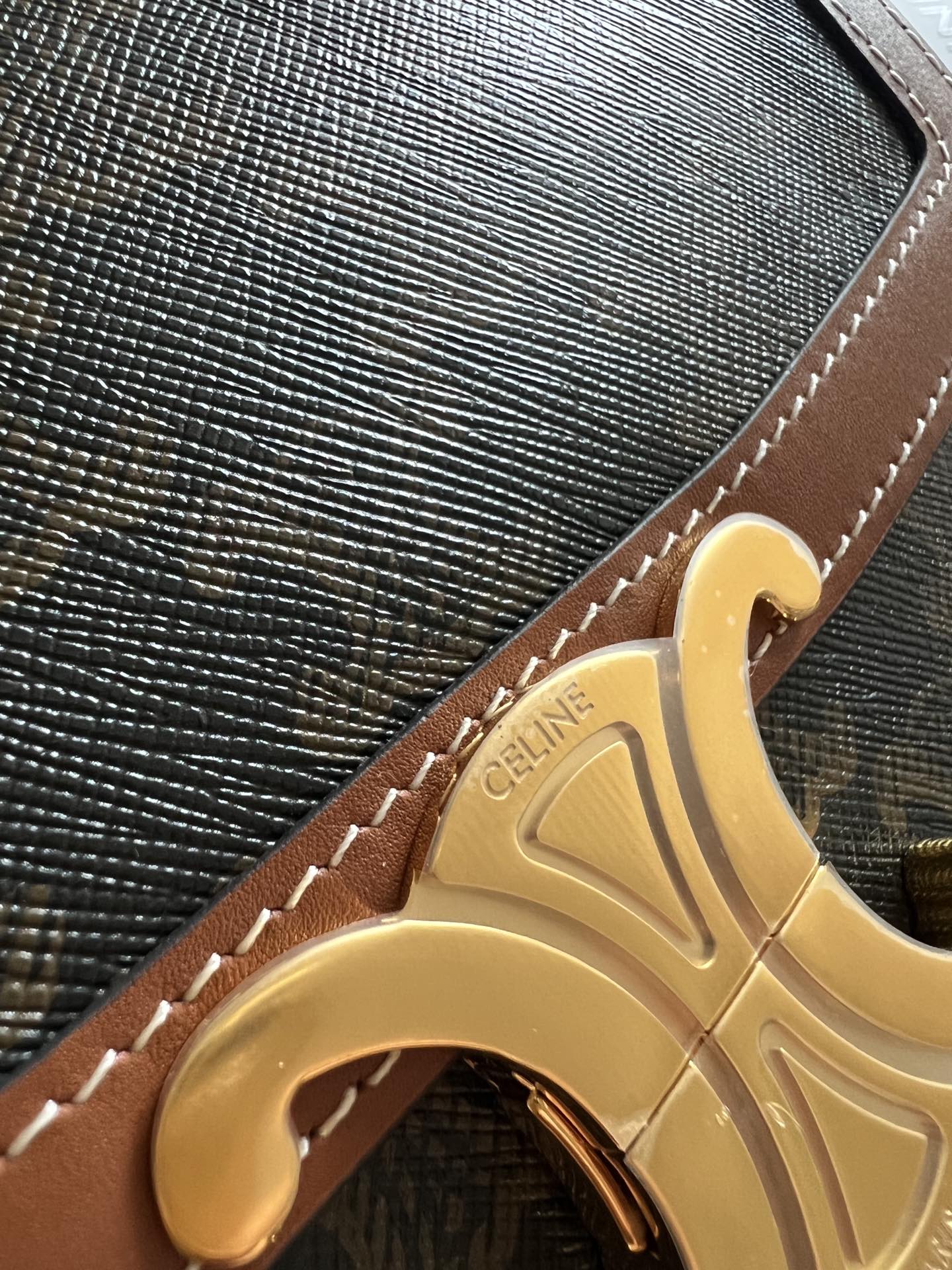 Celine TEEN TRIOMPHE 18.5 TAN MONOGRAM CANVAS BROWN CALFSKIN