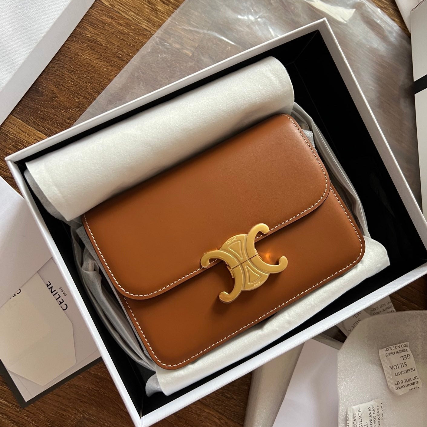 Celine TEEN TRIOMPHE 18 BROWN CALFSKIN GOLD HARDWARE