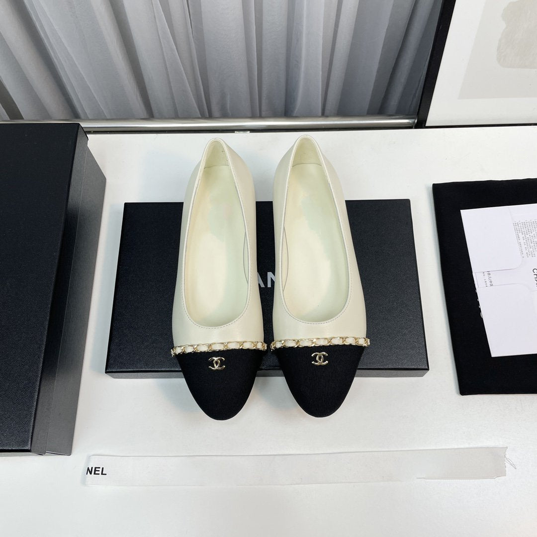 CHANEL ballet flat cream lambskin black leather chain grosgrain
