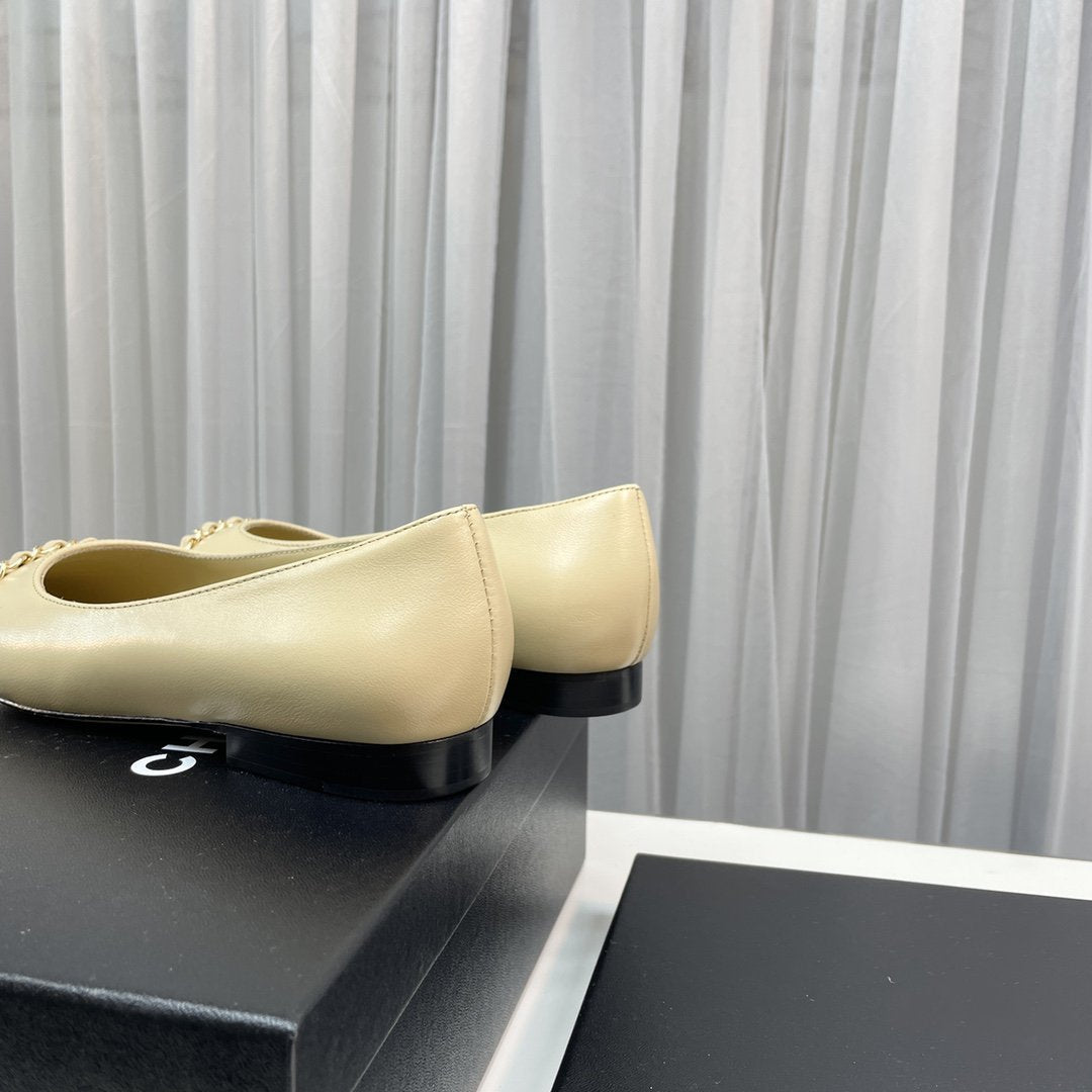 CHANEL ballet flat beige lambskin black leather chain grosgrain