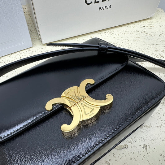 Celine TEEN TRIOMPHE 18 BLACK CLAFSKIN GOLD HARDWARE