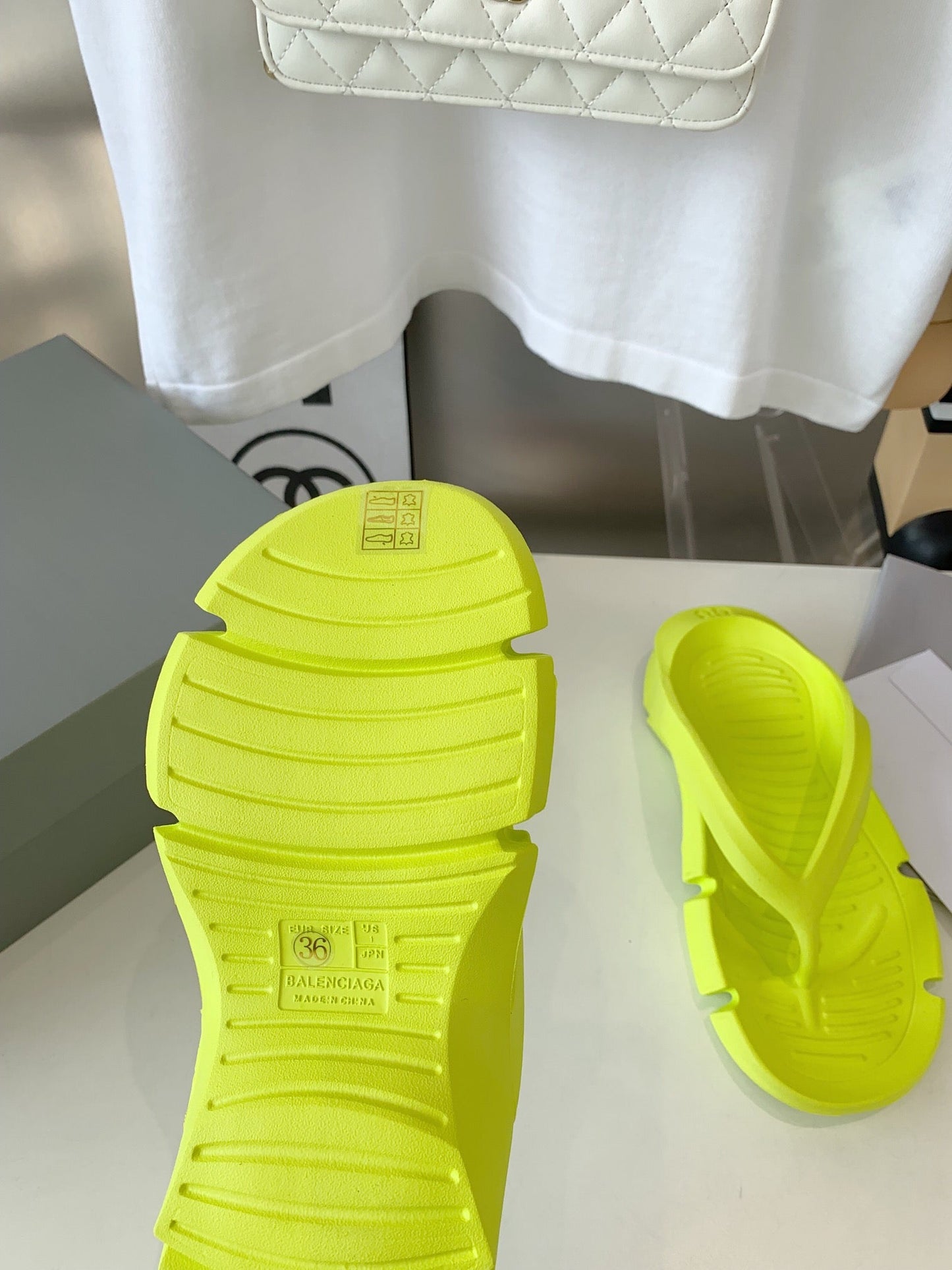 Balanciaga THONG SANDALS IN VOLT GREEN RUBBER