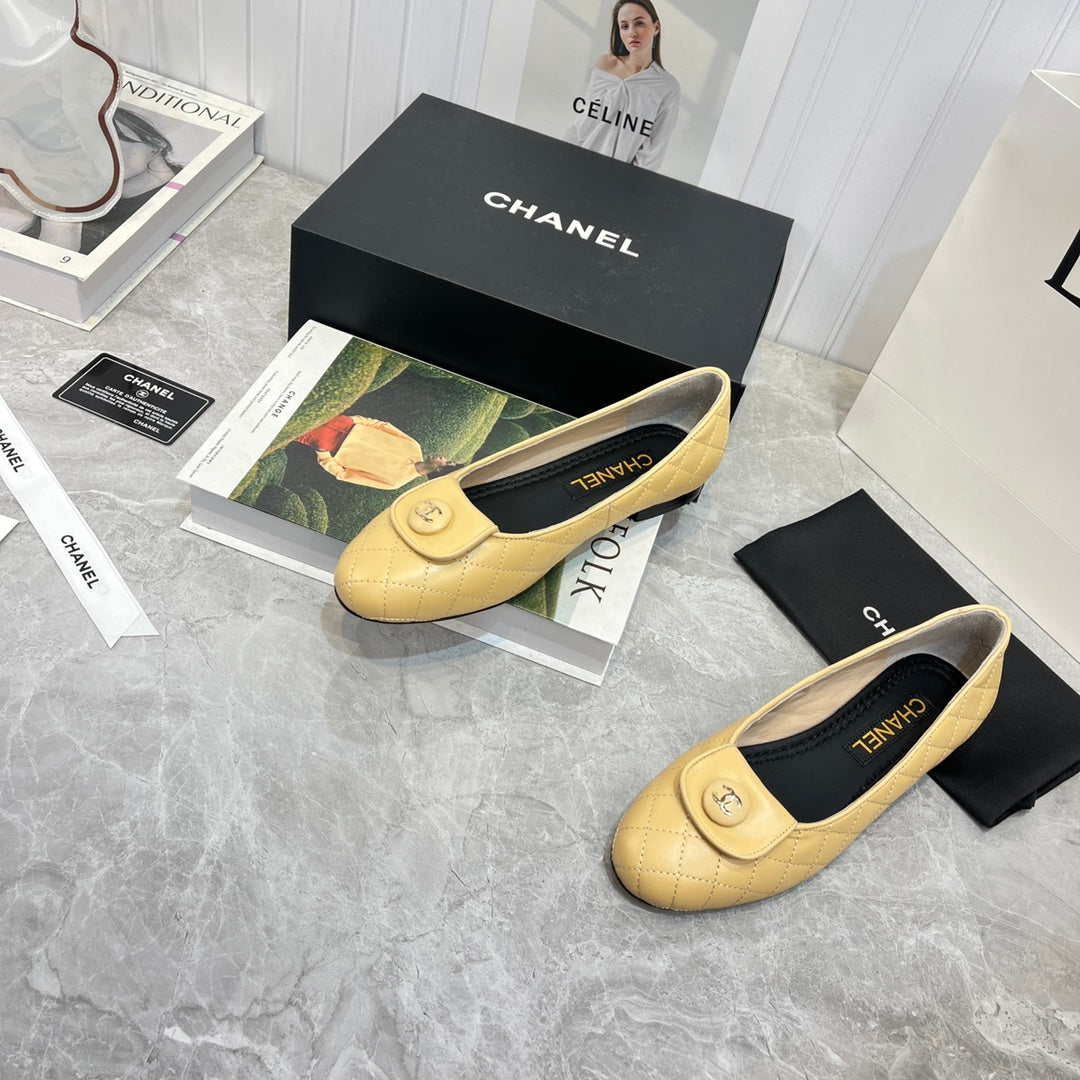 CHANEL ballet flat beige black quilted calfskin