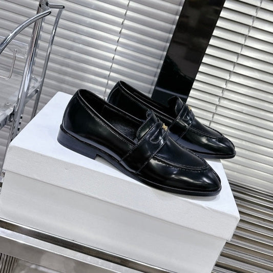 Celine ARC DE TRIOMPHE FLAT LOAFERS SHEEPSKIN BLACK