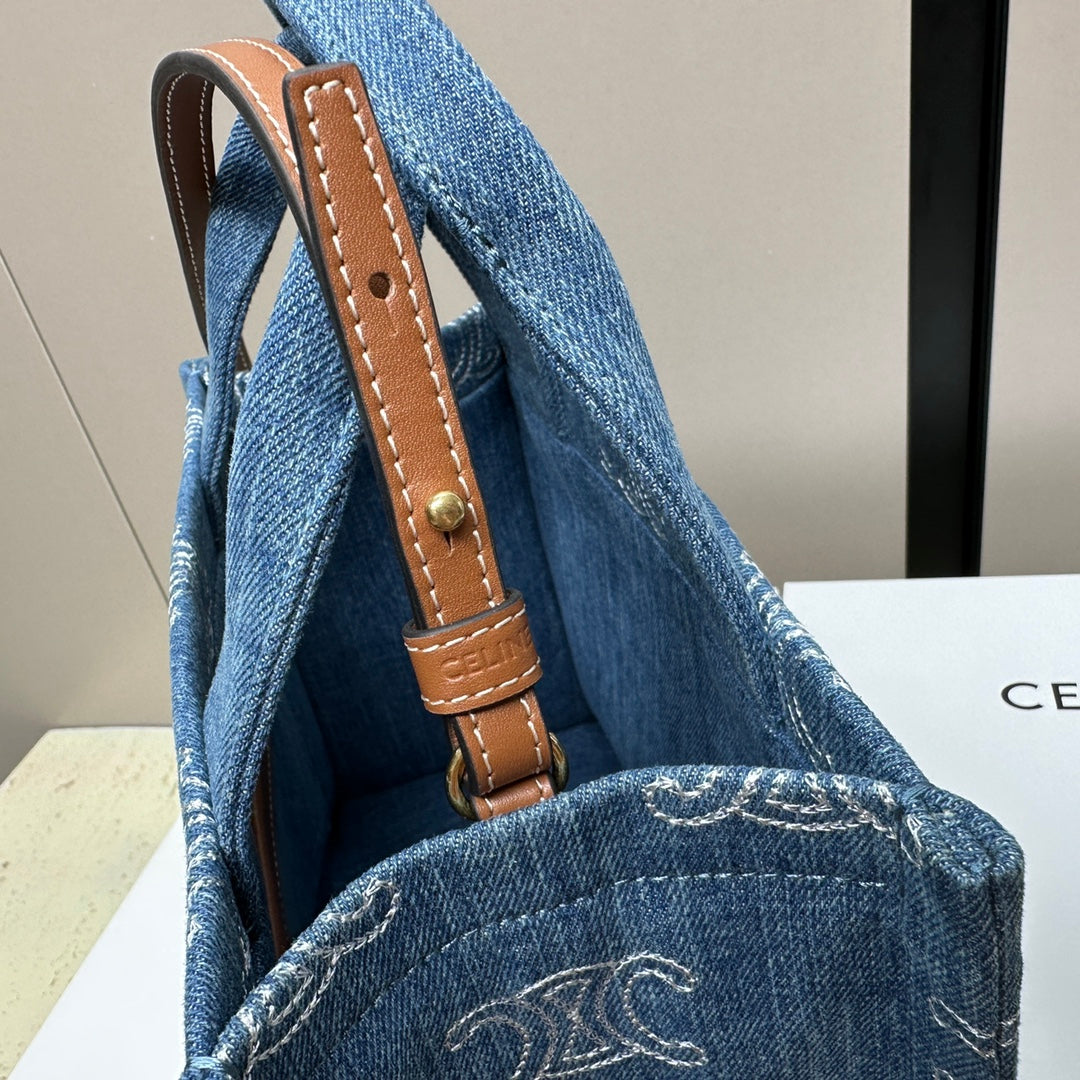 Celine SMALL CABAS THAIS BLUE DENIM 25