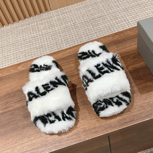Balanciaga LAMB WOOL SLIPPER WHITE MIX BLACK