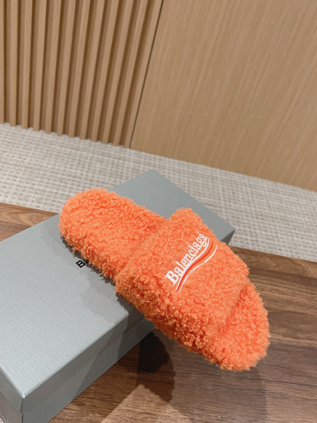 Balanciaga FURRY SLIDES IN ORANGE CURLY SHEARLING