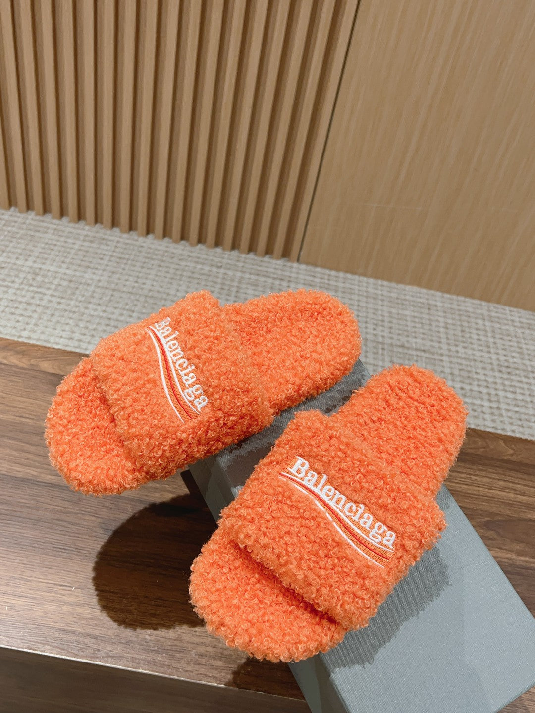 Balanciaga FURRY SLIDES IN ORANGE CURLY SHEARLING