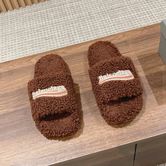 Balanciaga FURRY SLIDES IN BROWN CURLY SHEARLING