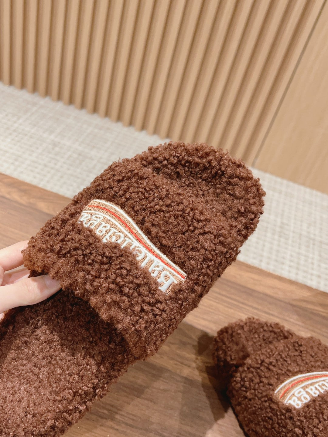 Balanciaga FURRY SLIDES IN BROWN CURLY SHEARLING