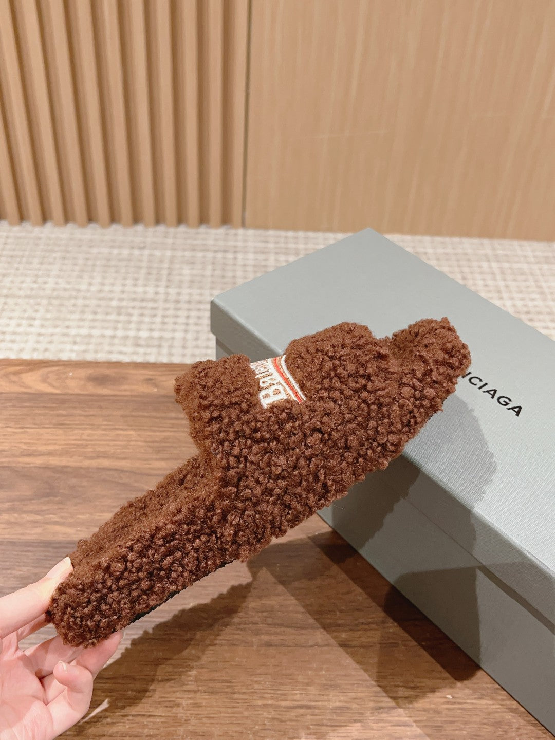 Balanciaga FURRY SLIDES IN BROWN CURLY SHEARLING