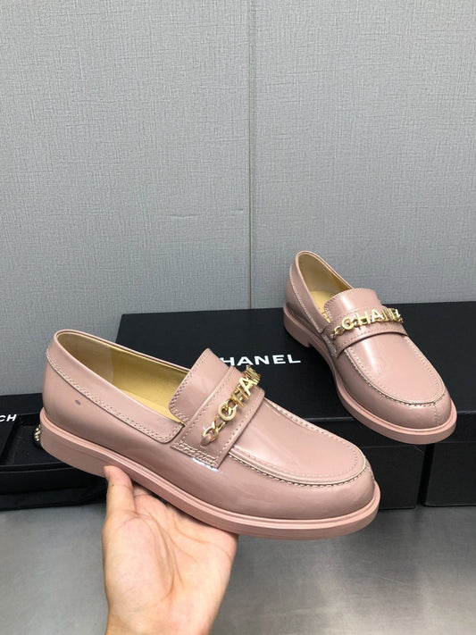 CHANEL 25C Loafer Light Pink Glossy Calf Leather 212973