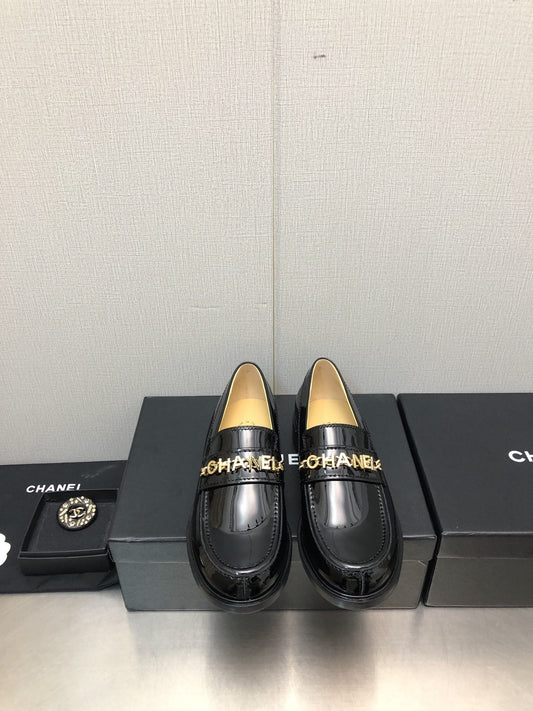 CHANEL 25C Loafer Black Glossy Calf Leather 212974