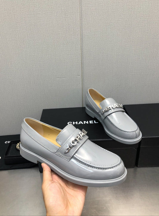 CHANEL 25C Loafer Periwinkle Glossy Calf Leather 212975