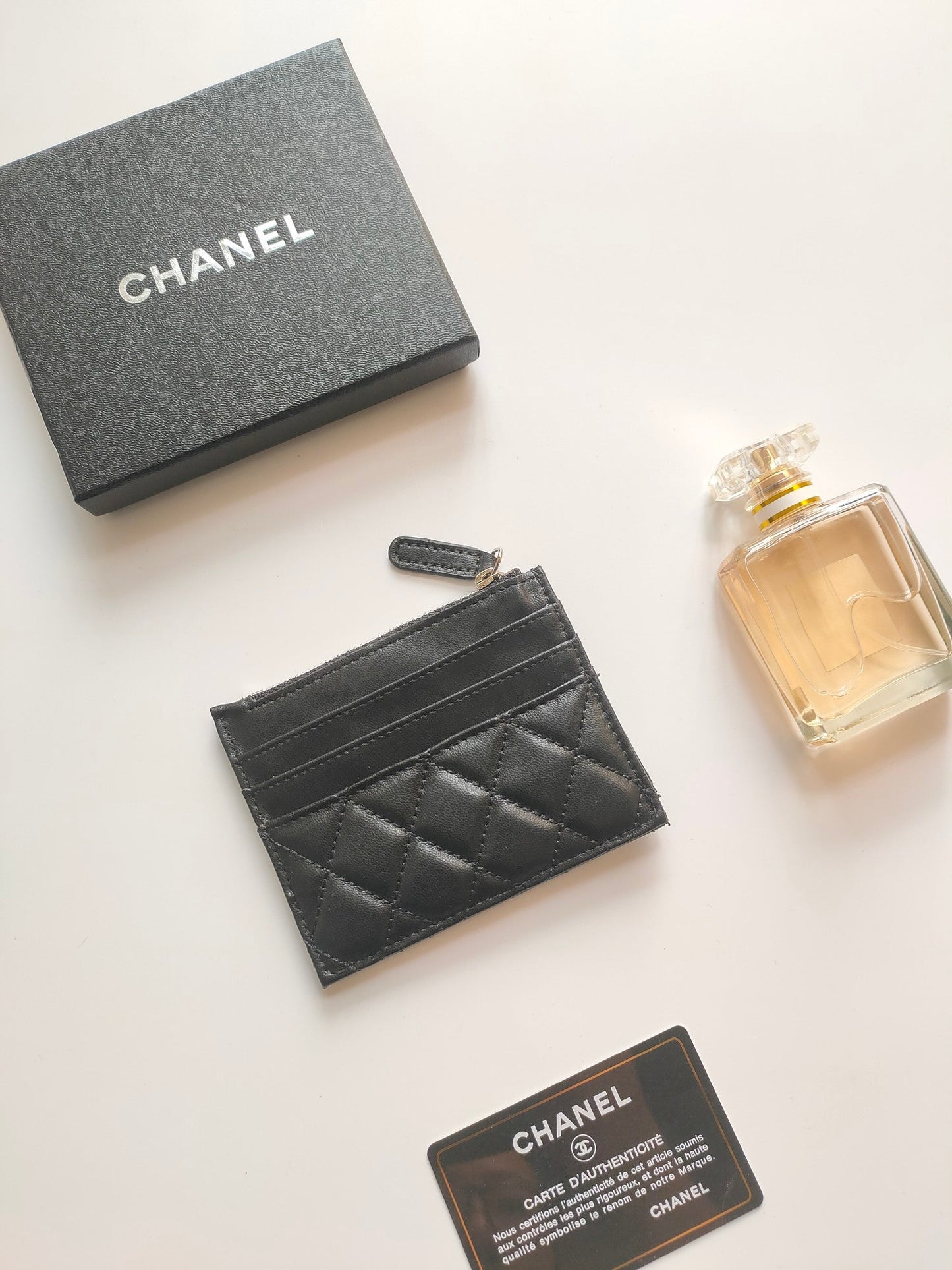 CHANEL ZIPPED CARD HOLDER 11.5 BLACK CALFSKIN GOLD ICON