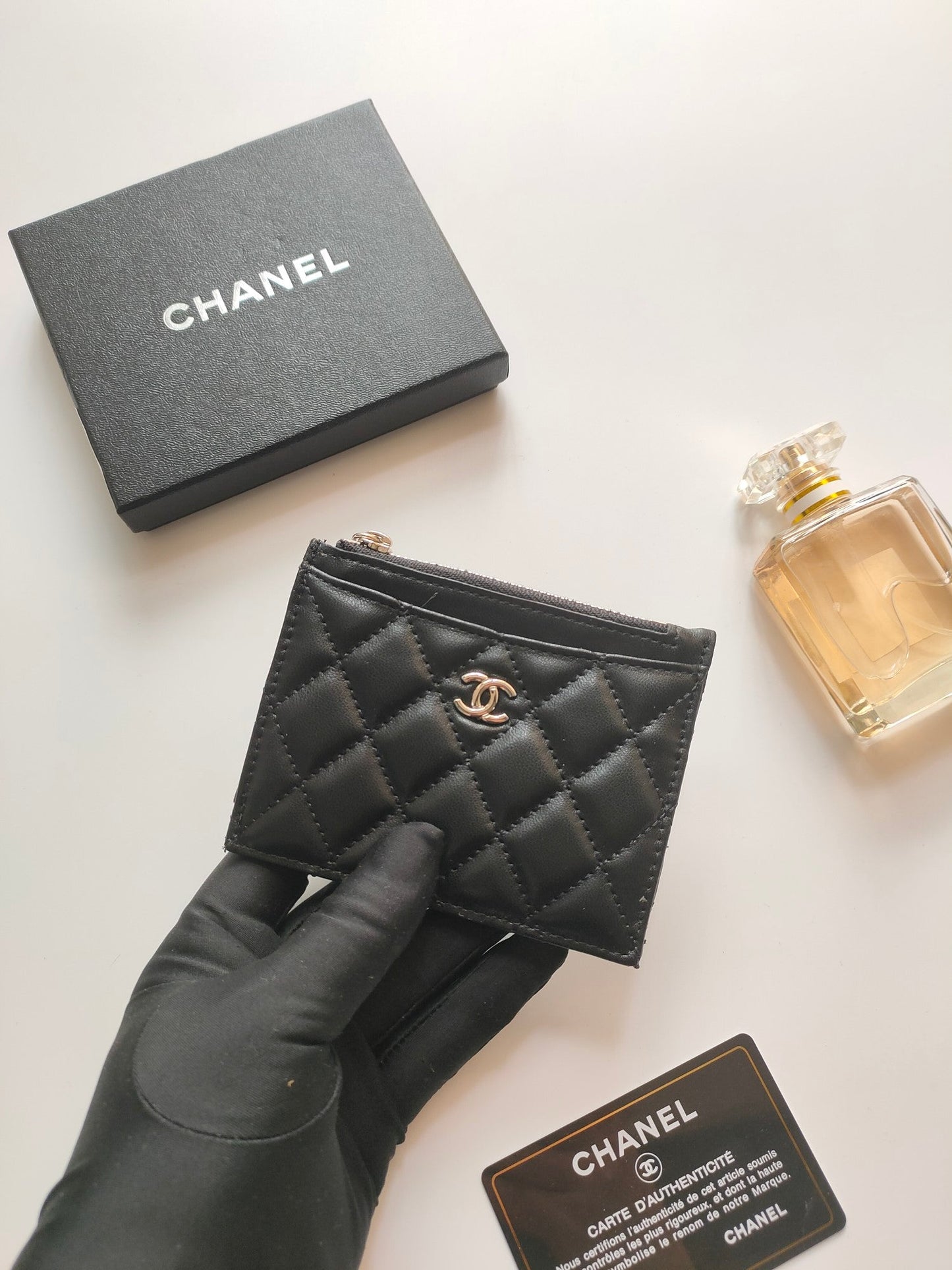 CHANEL ZIPPED CARD HOLDER 11.5 BLACK CALFSKIN GOLD ICON