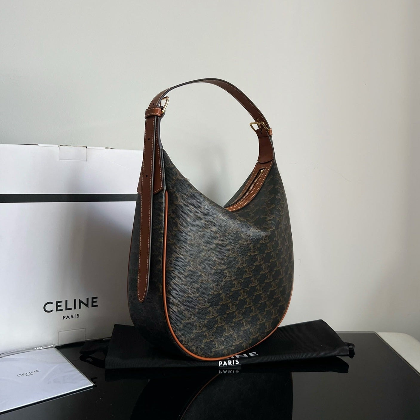 Celine TRIOMPHE 31 BLACK PATTERN CALFSKIN