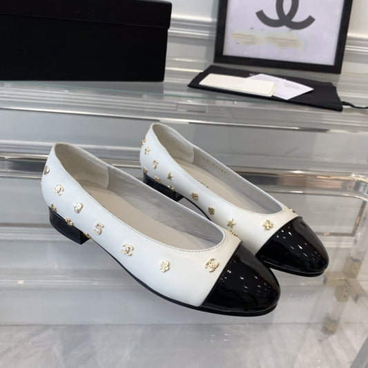CHANEL ballet flat white black lamskin with multi logo