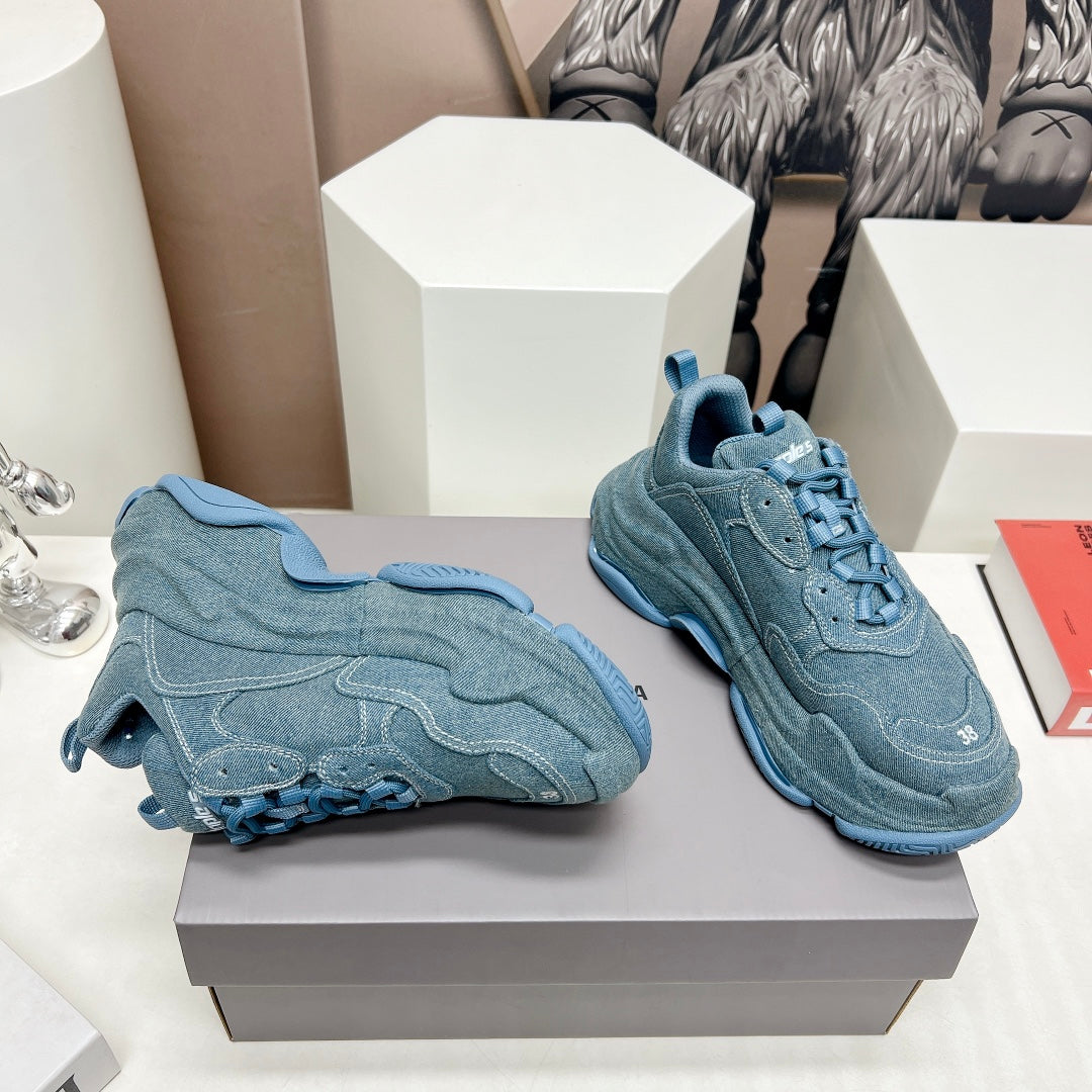 Balanciaga TRIPLE S SNEAKER IN BLUE DENIM