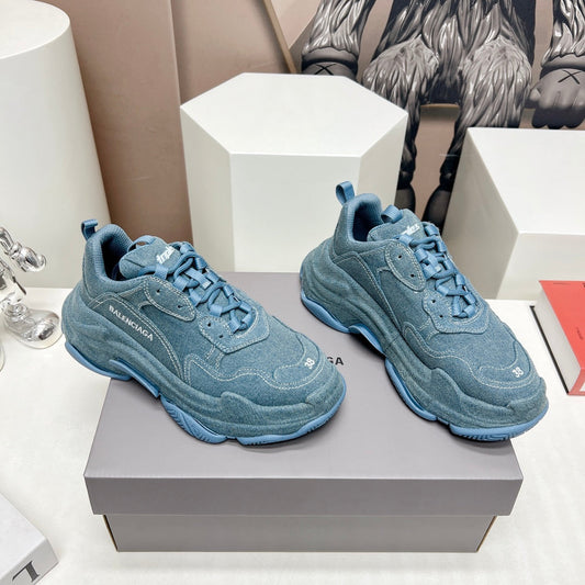 Balanciaga TRIPLE S SNEAKER IN BLUE DENIM