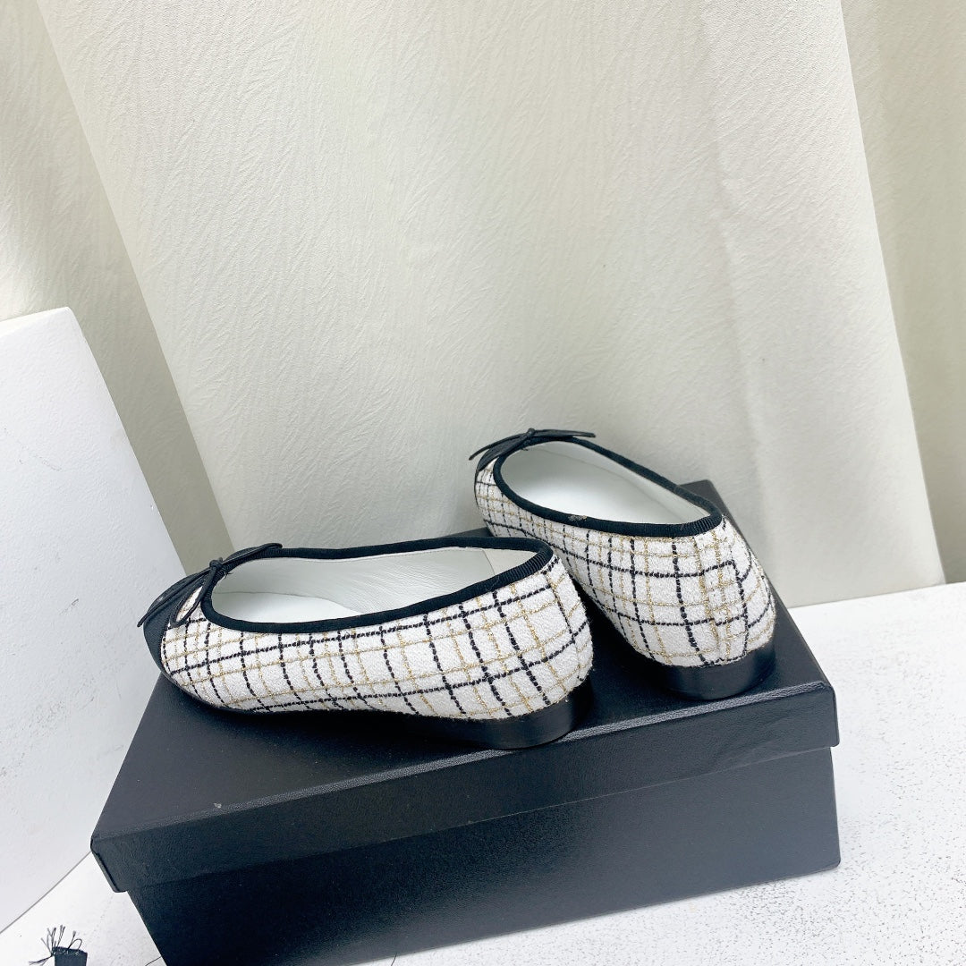 CHANEL ballet flat white black tweed grosgrain