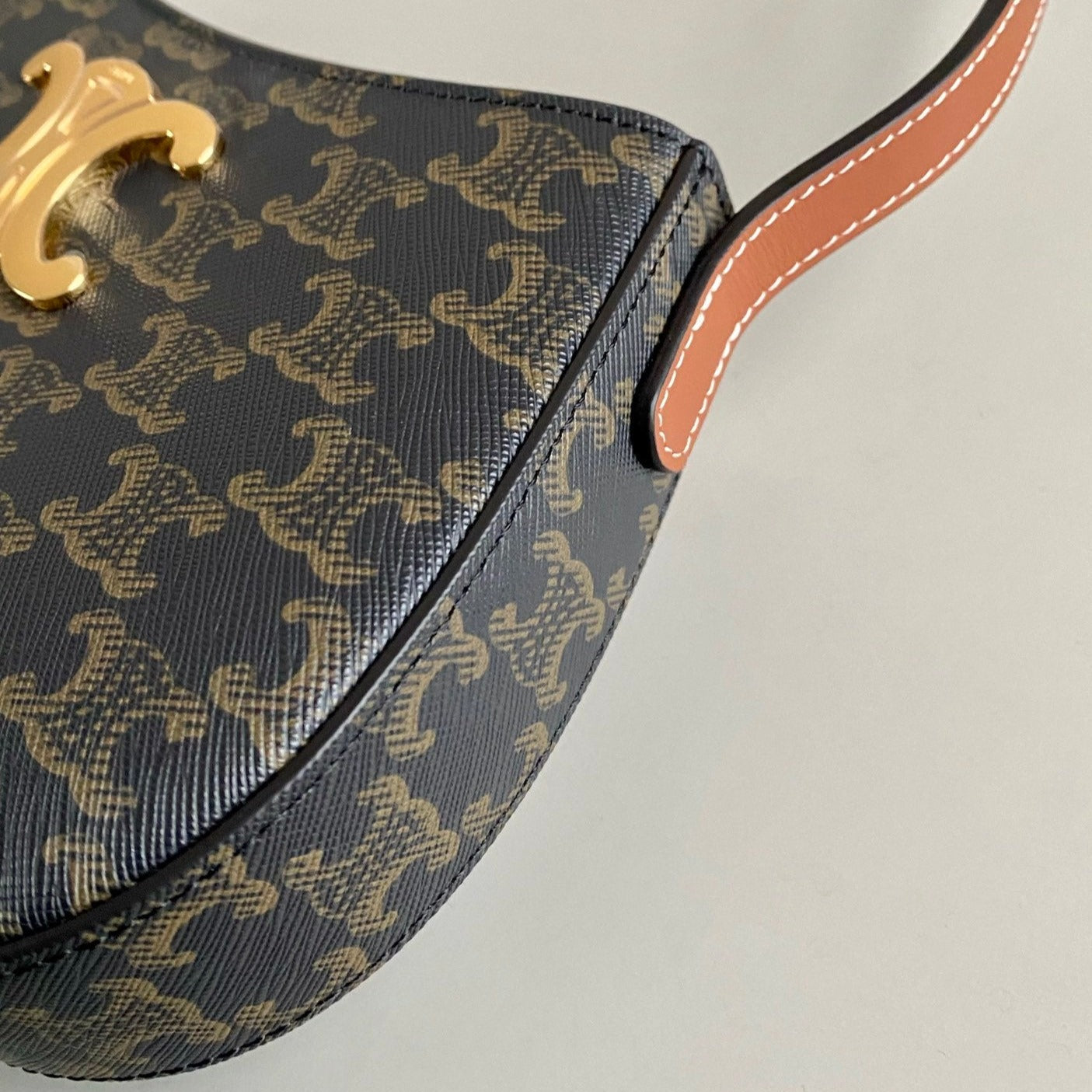 Celine TRIOMPHE 22 BLACK PATTERN CALFSKIN