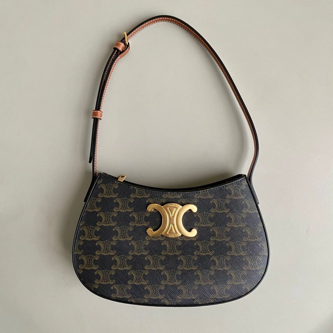 Celine TRIOMPHE 22 BLACK PATTERN CALFSKIN