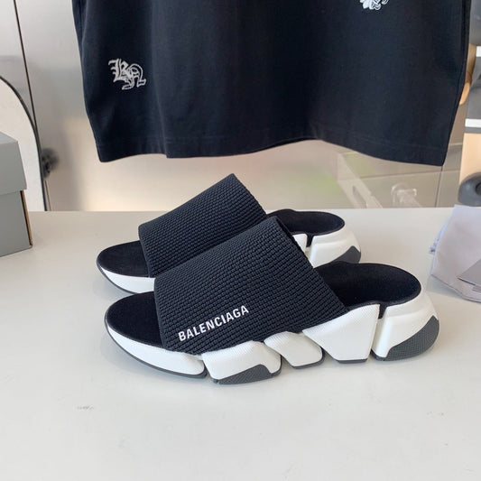 Balanciaga SPEED 2.0 SLIDE SANDAL IN BLACK RECYCLED KNIT AND WHITE SOLE
