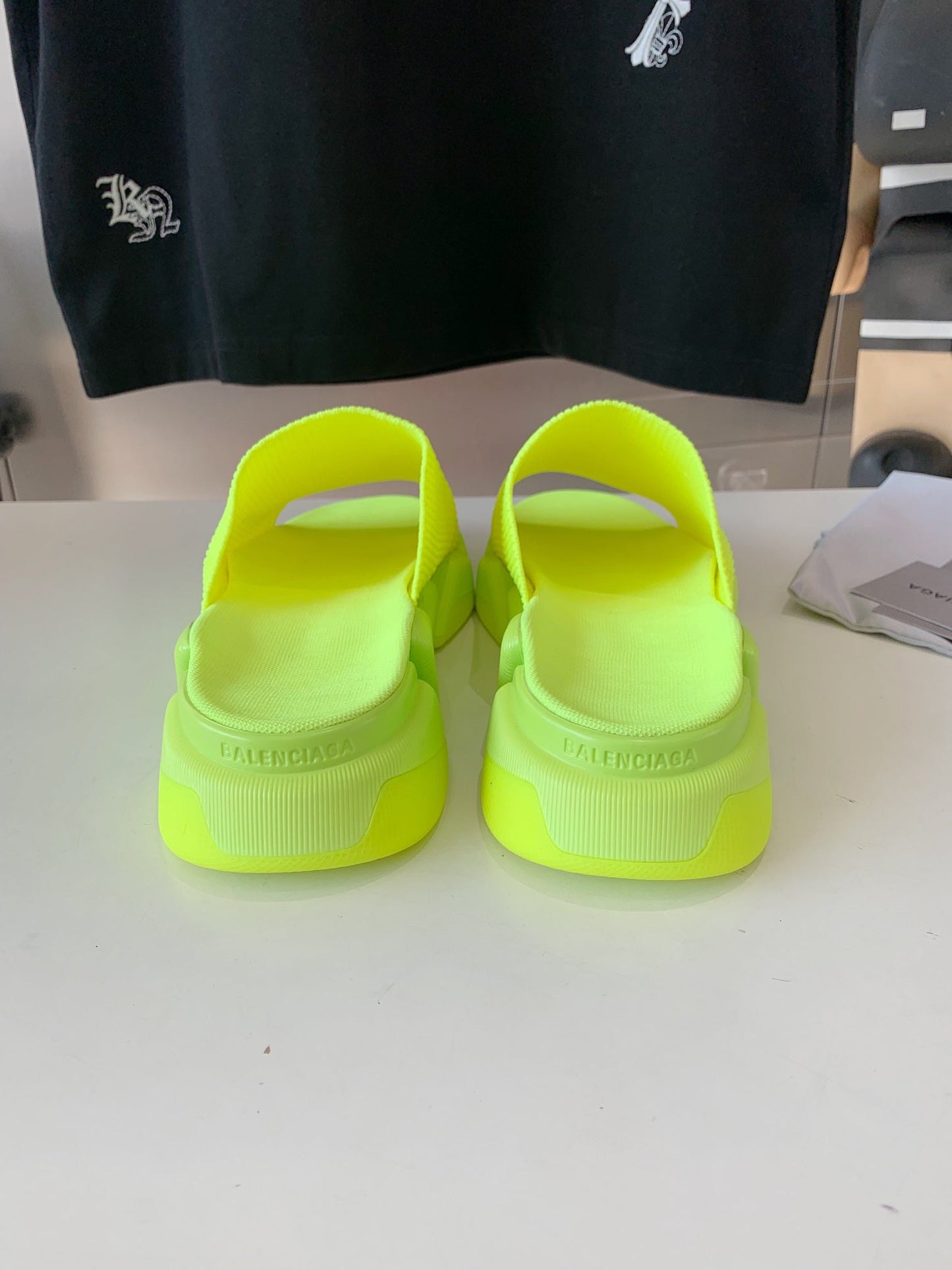 Balanciaga SPEED 2.0 SLIDE SANDAL IN NEON GREEN RECYCLED KNIT
