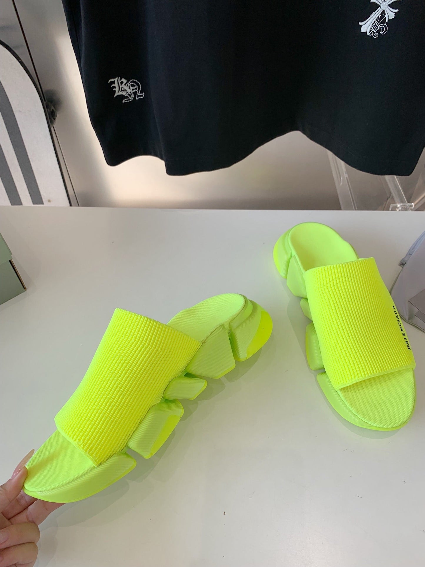 Balanciaga SPEED 2.0 SLIDE SANDAL IN NEON GREEN RECYCLED KNIT