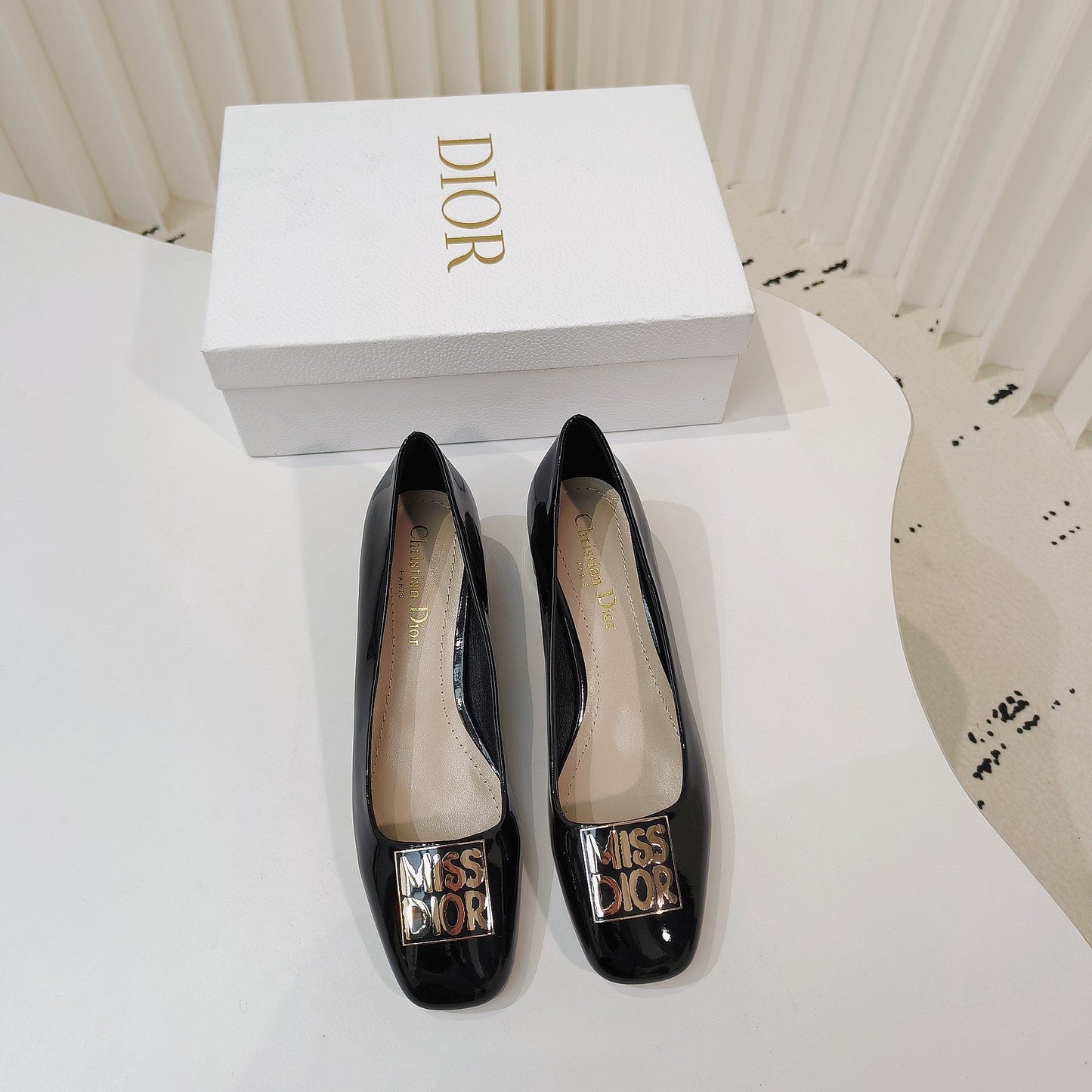 DIOR Miss  DIOR Pump 40mm In Glossy Black Cowhide 111368