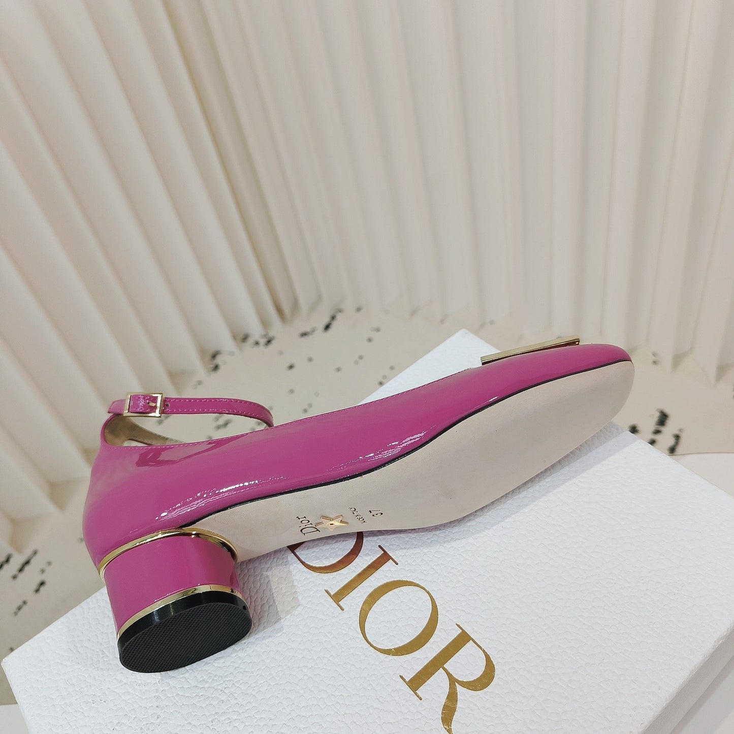 DIOR Miss  DIOR Pump 40mm In Deep Pink Cowhide 111330
