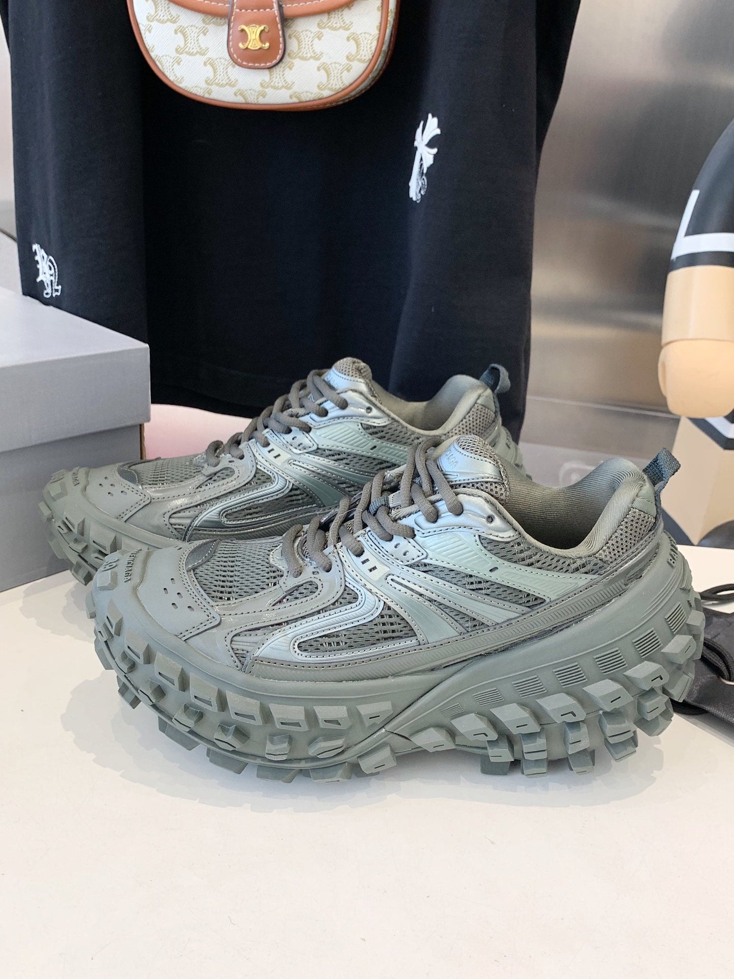 Balanciaga CHUNKY SNEAKERS IN MANTLE GRAY POLYURETHANE, POLYESTER AND NYLON