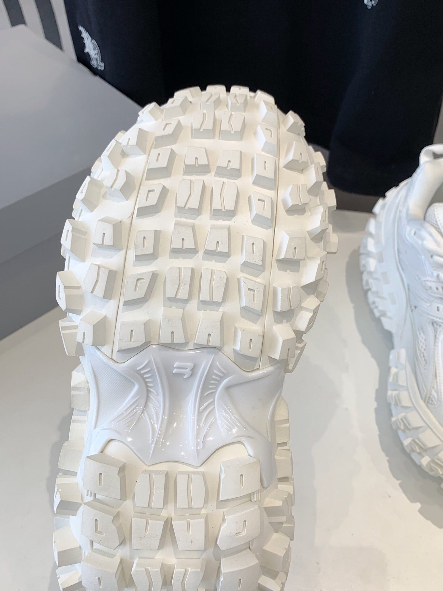Balanciaga CHUNKY SNEAKERS IN WHITE POLYURETHANE, POLYESTER AND NYLON