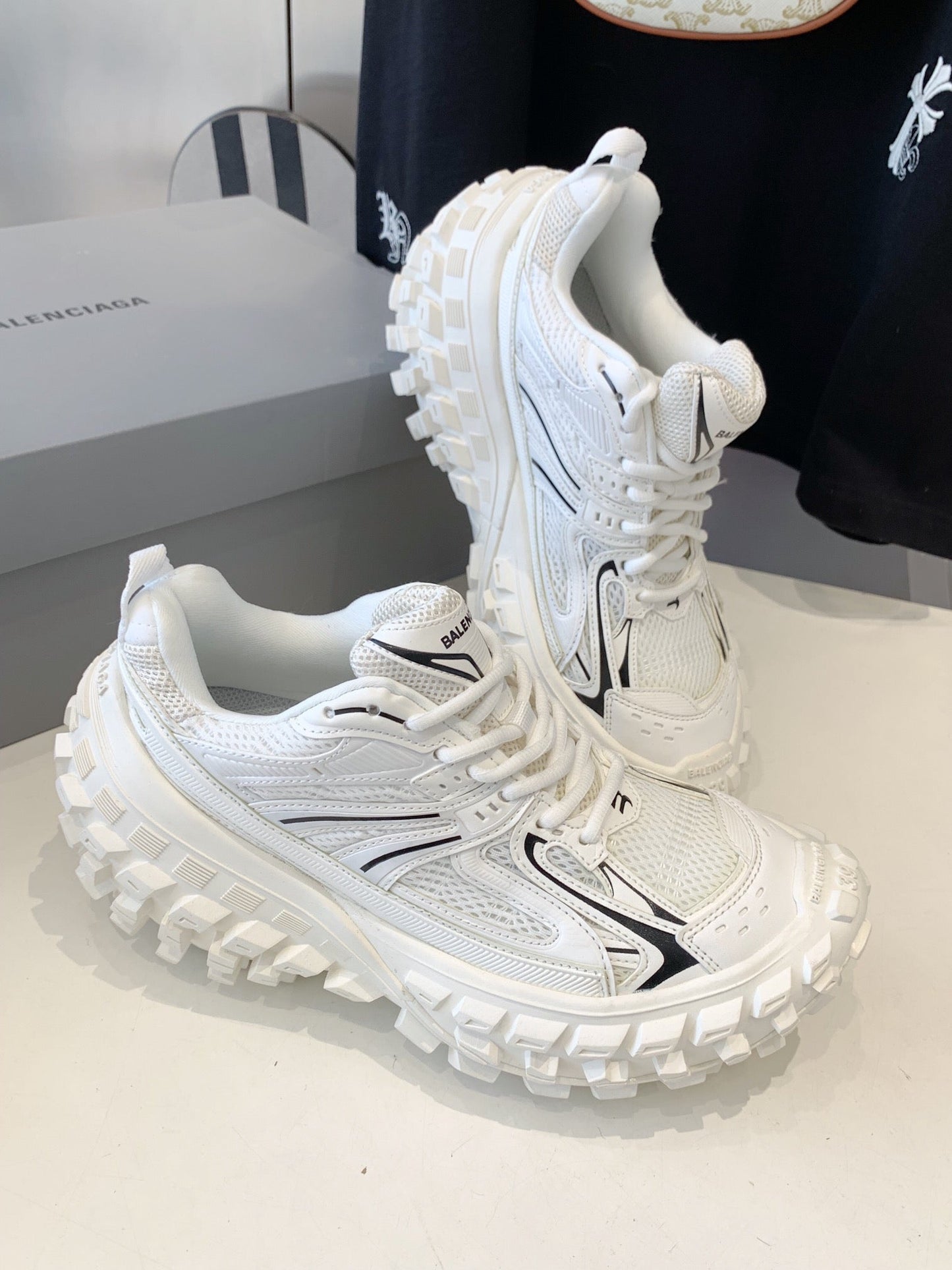 Balanciaga CHUNKY SNEAKERS IN WHITE MIX BLACK POLYURETHANE, POLYESTER AND NYLON