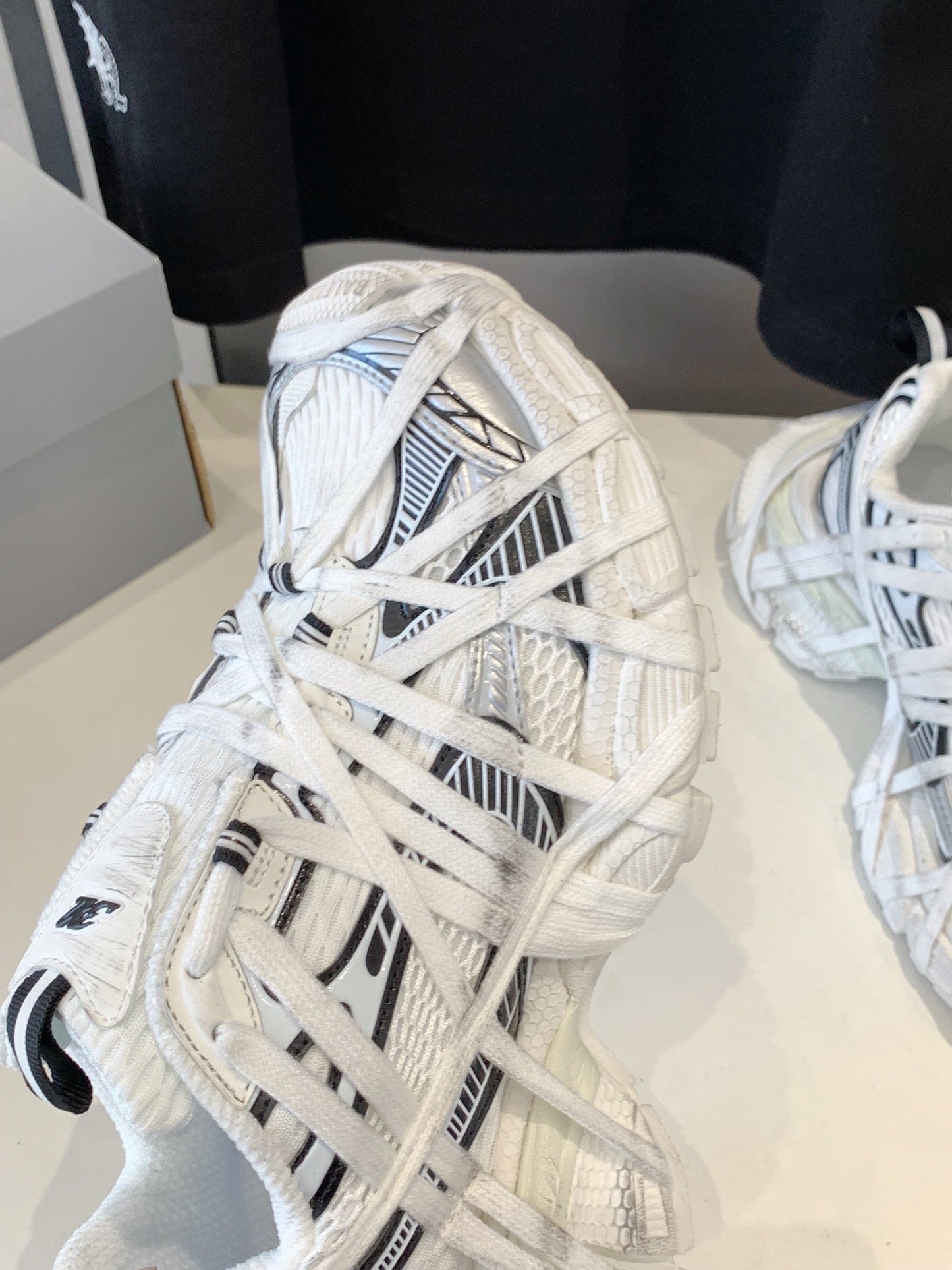 Balanciaga 3XL EXTREME LACE SNEAKER WHITE AND SILVER