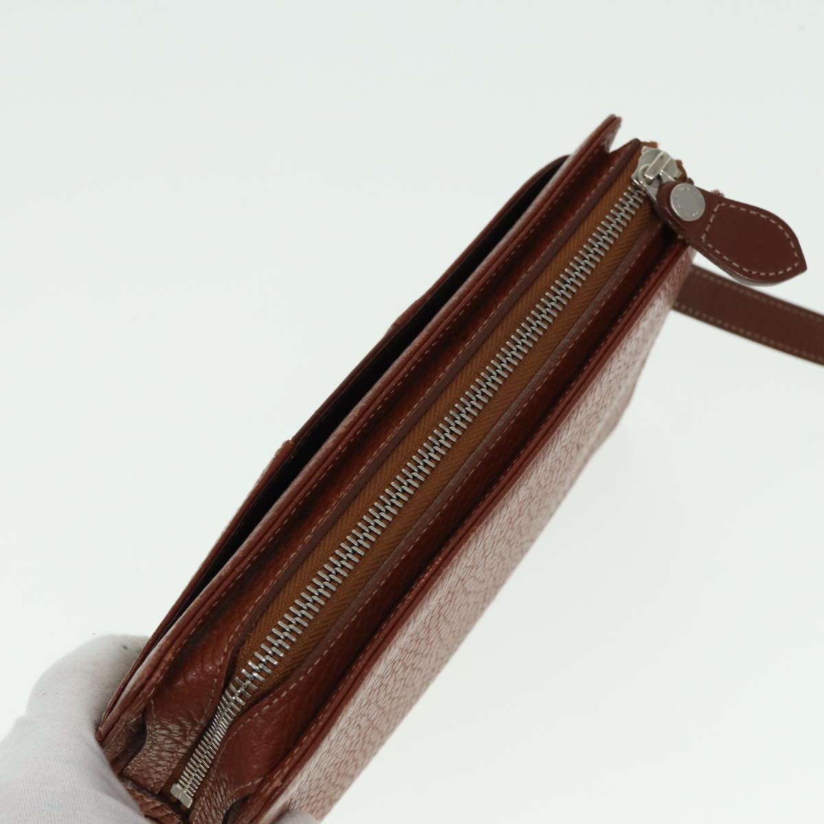 Burberry  Leather Clutch Bag ()