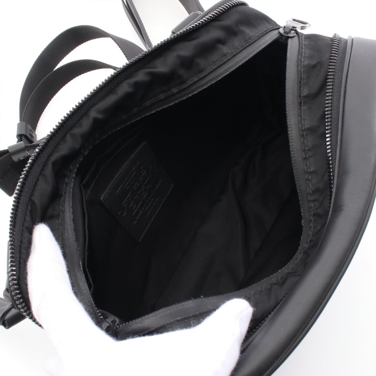 Louis Vuitton Expandable Leather Nylon Shoulder Bag