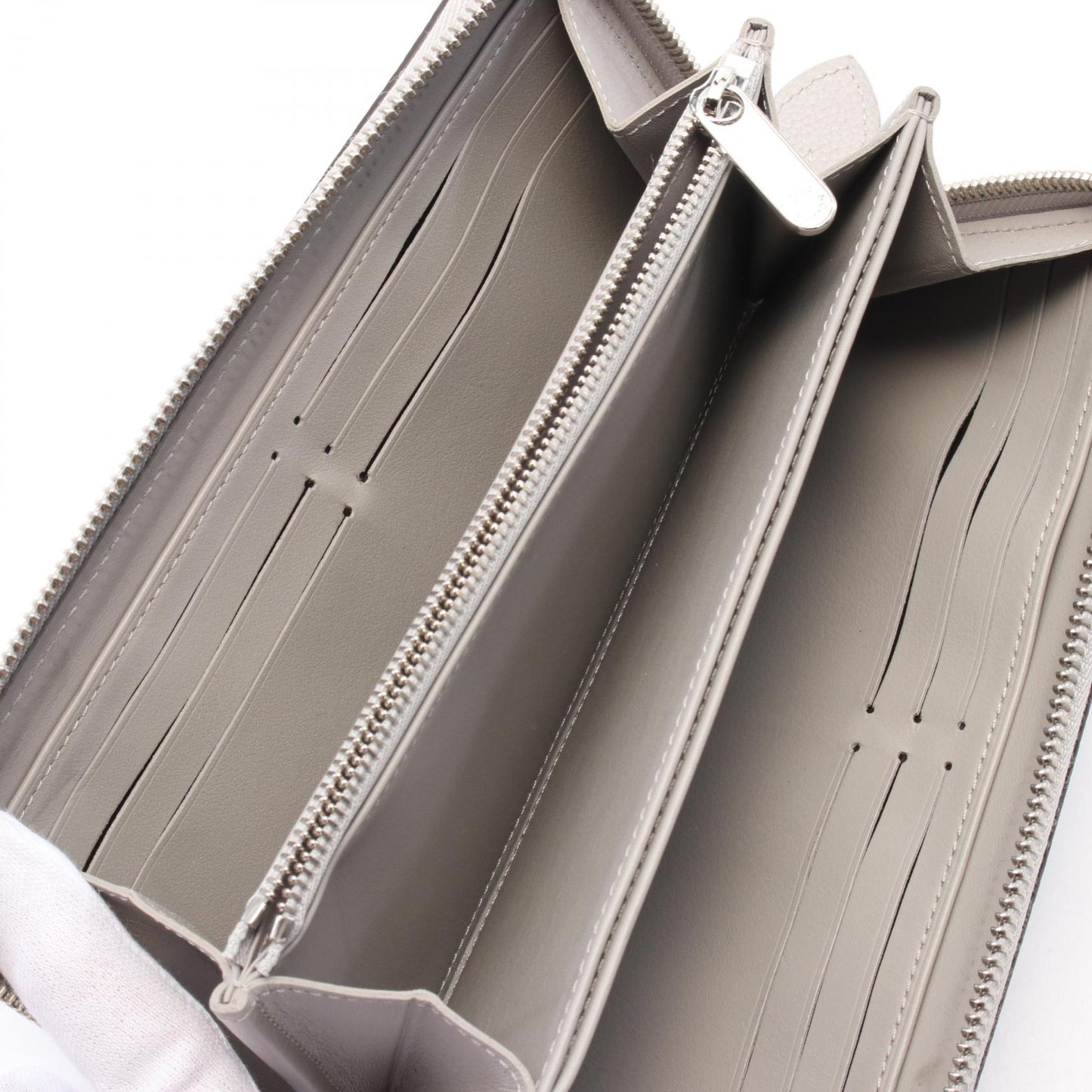 Louis Vuitton Zippy Wallet Mahina Wallet