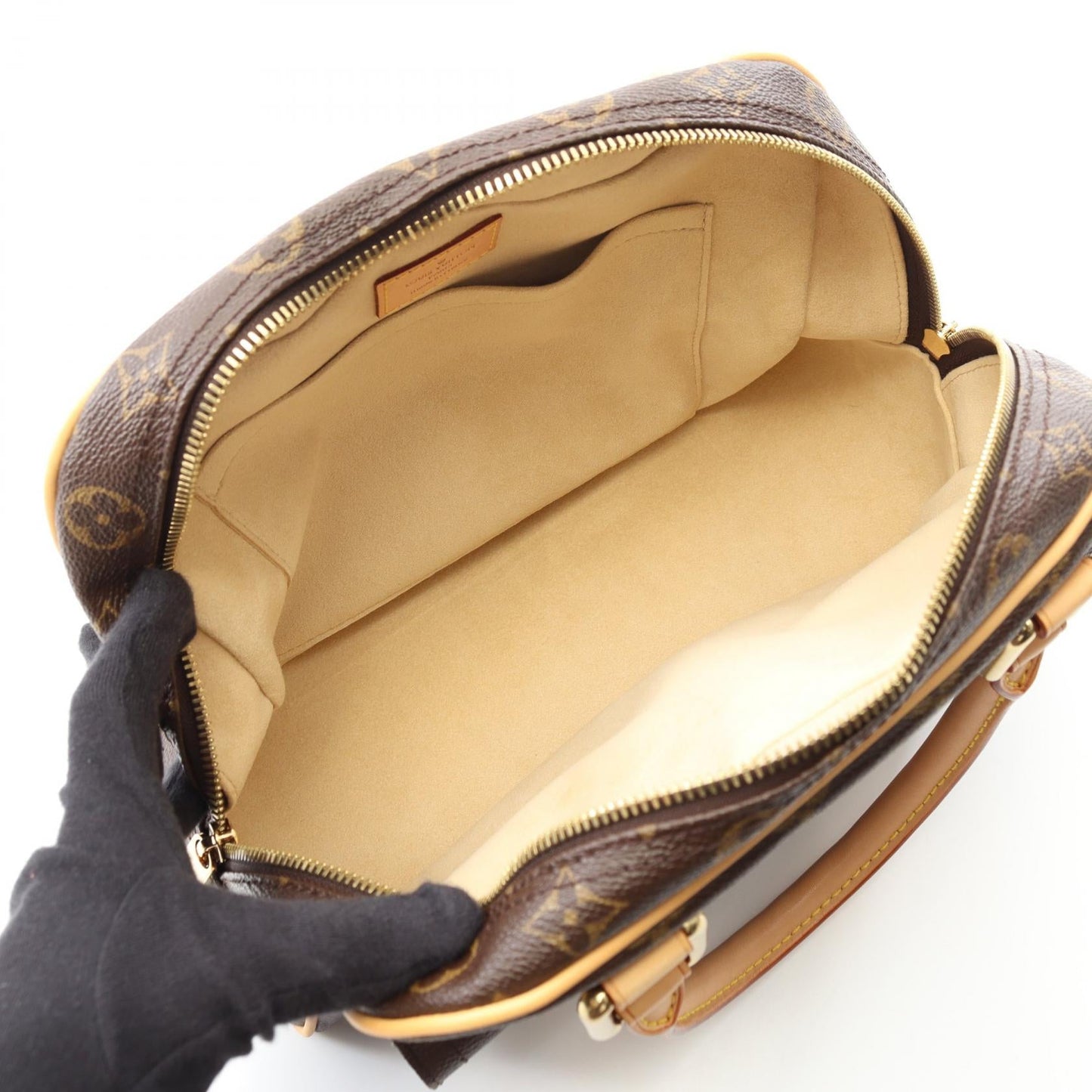 Louis Vuitton Manhattan PM Monogram Handbag