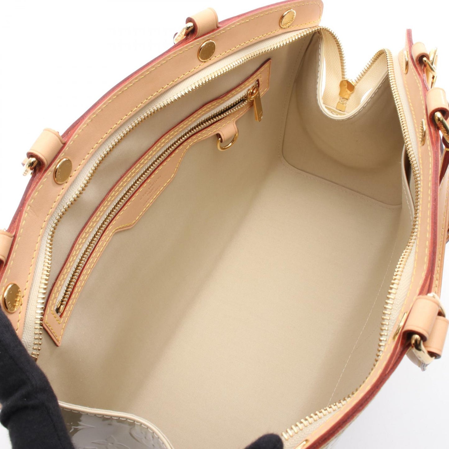 Louis Vuitton Blair MM Leather Handbag