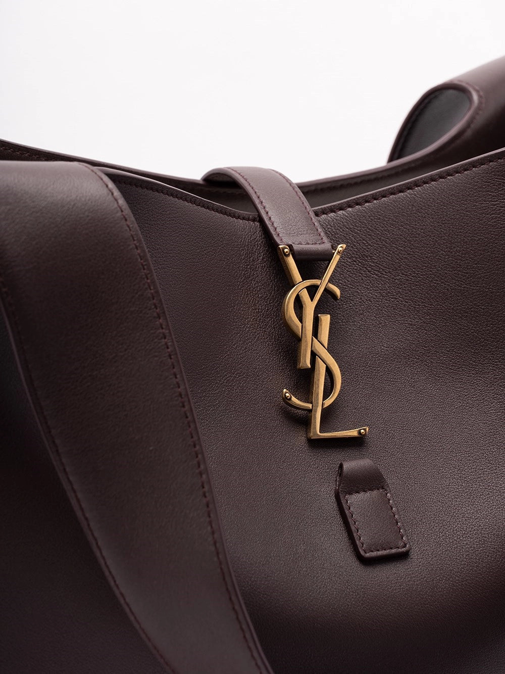 Saint Laurent Women `Le 5 À 7 Bea` Bag