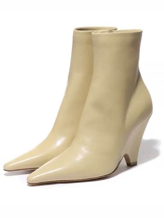 Bottega Veneta Leather Heel Middle Boots Beige