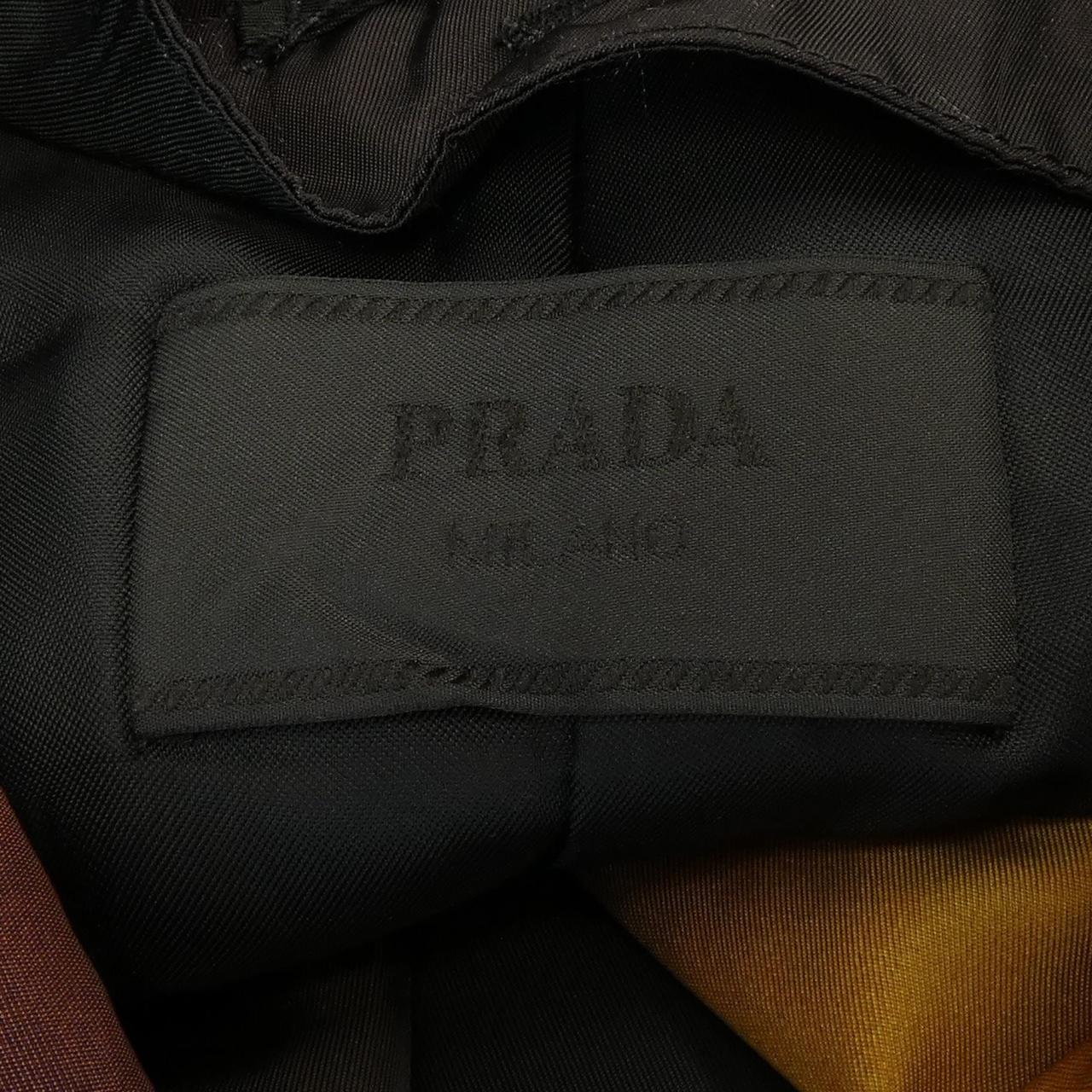 Prada SGN844 S182 1SYR Coat