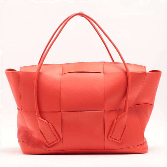 Bottega Veneta  The Alcoholic Leather Handbag Red