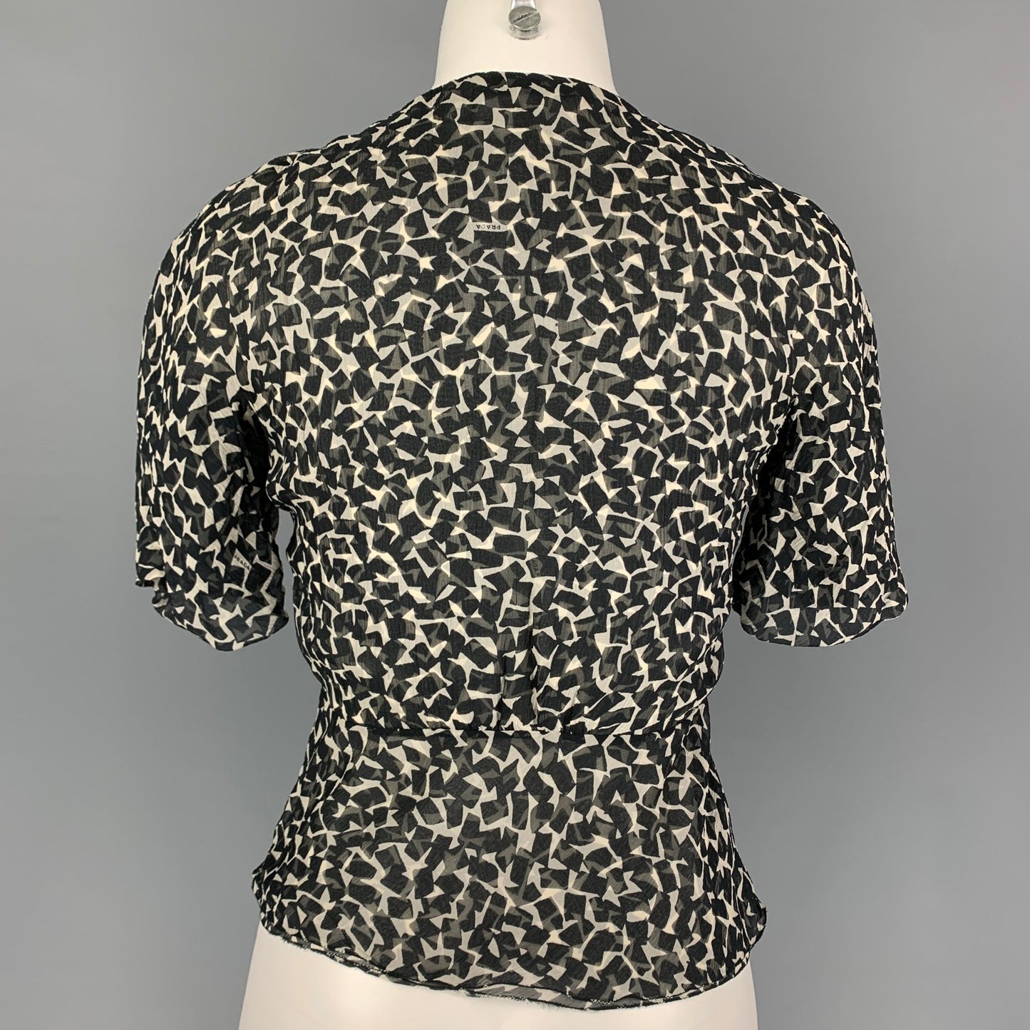 PRADA Size 2 Black White Silk Short Sleeve Blouse