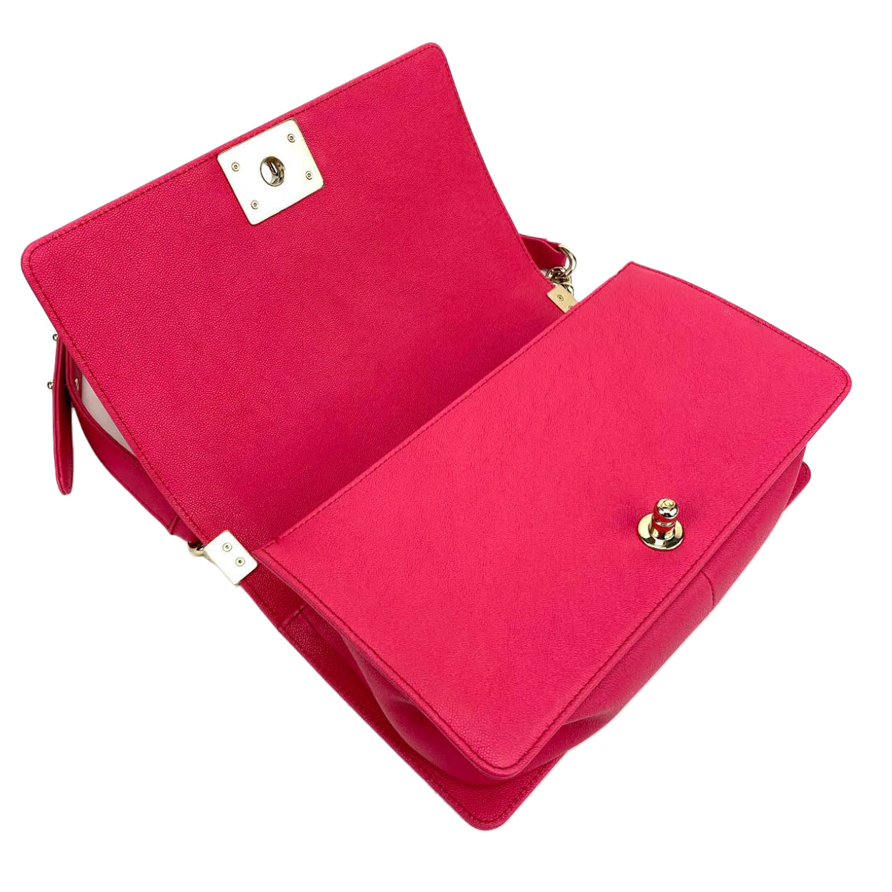 CHANEL Medium Boy Bag Quilted Caviar Pink (Rose)